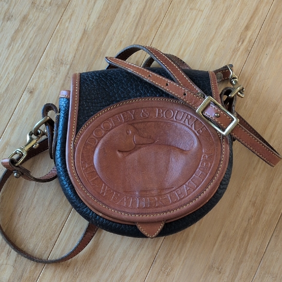 ✨ rare Dooney And Bourke "Large Duck" Bag - Picture 1 of 12